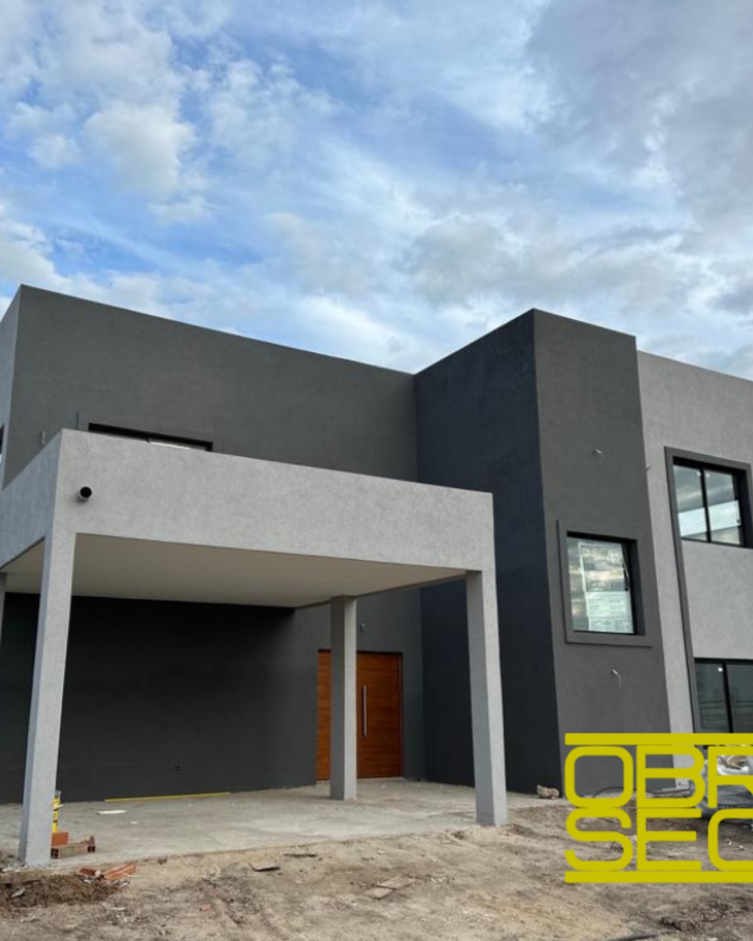 Historias reales de familias que eligieron construir con nosotros y hoy disfrutan de una casa sin humedad, sin demoras y con la tranquilidad de un servicio llave en mano